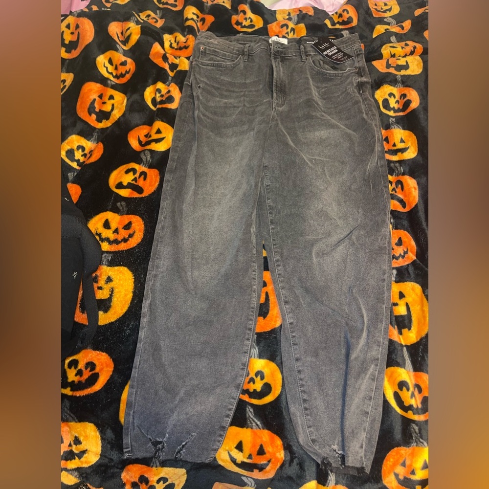 Nicole miller super high rise taper jeans